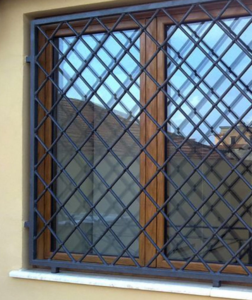 Grate_in_ferro_Pieo_Infissi